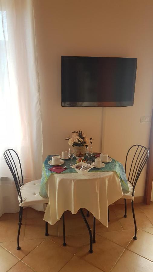 Le Tre Sorelle A Testaccio Rome Bagian luar foto